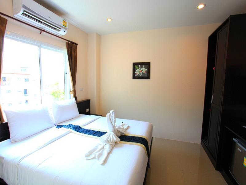 88 Hotel Patong Luaran gambar