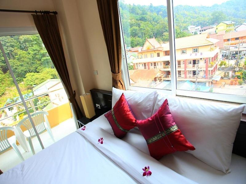 88 Hotel Patong Luaran gambar