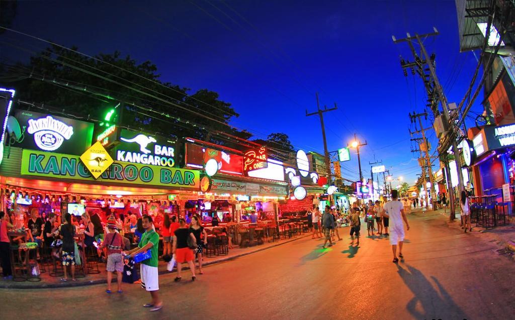 88 Hotel Patong Luaran gambar