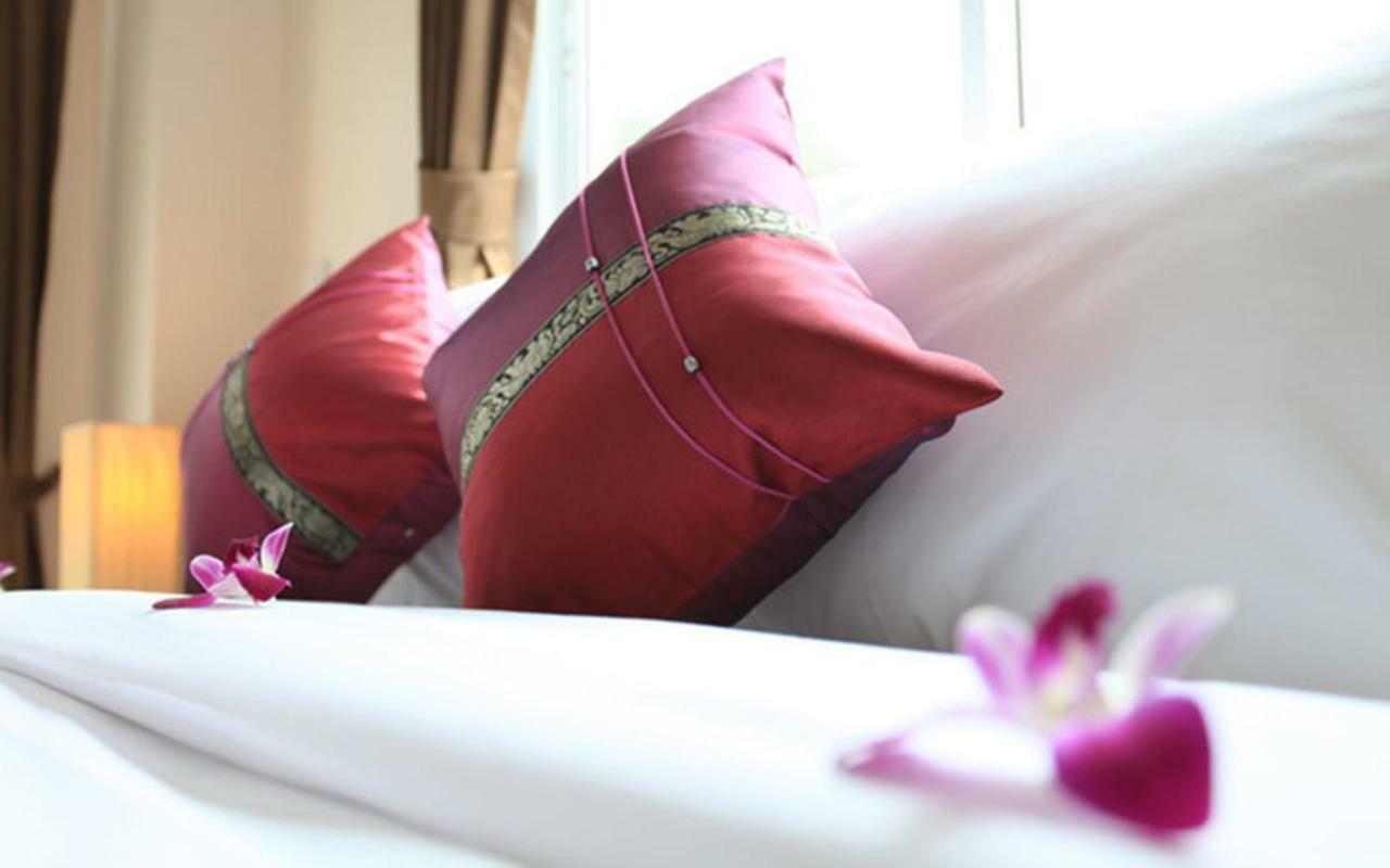 88 Hotel Patong Luaran gambar