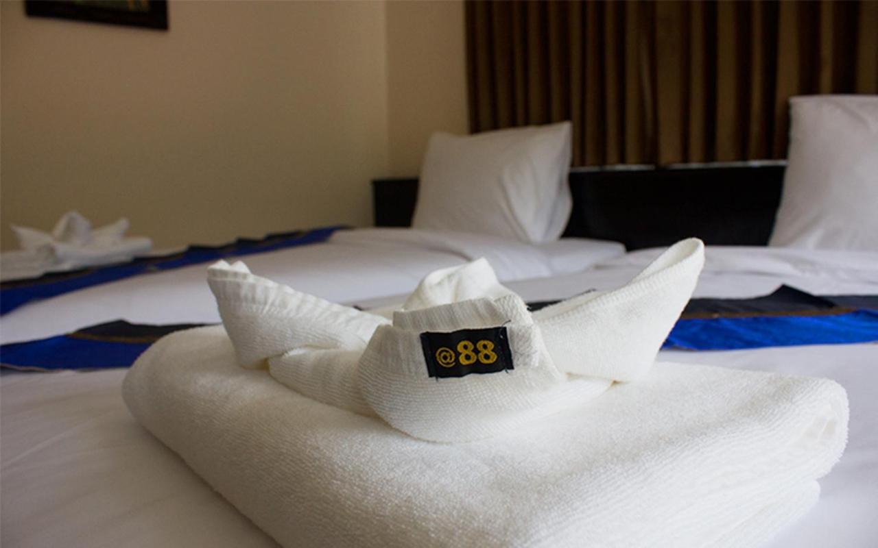 88 Hotel Patong Bilik gambar
